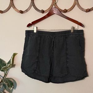Linen Drawstring Shorts